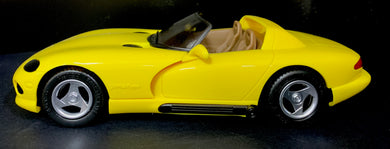 1994 Dodge Viper RT/10 Dandelion Yellow Pearlcoat 1/24