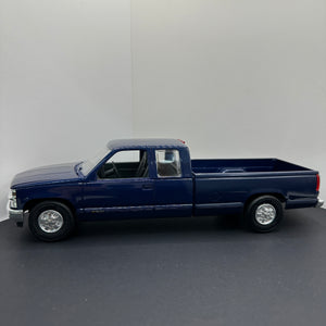 1994 Chevrolet C-1500 Extended-Cab Indigo Blue Metallic