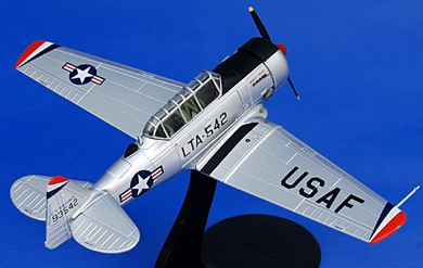 North American T-6 Texan 1/72 Diecast