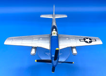 Load image into Gallery viewer, North American P-51D Mustang 1/72