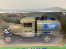 Load image into Gallery viewer, 1934 FORD V8 CITERNE A LAIT 1/43 &quot;MILKMAID&quot;