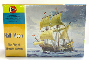 Half Moon The Ship of Hendric Hudson 1/170  1961 ISSUE