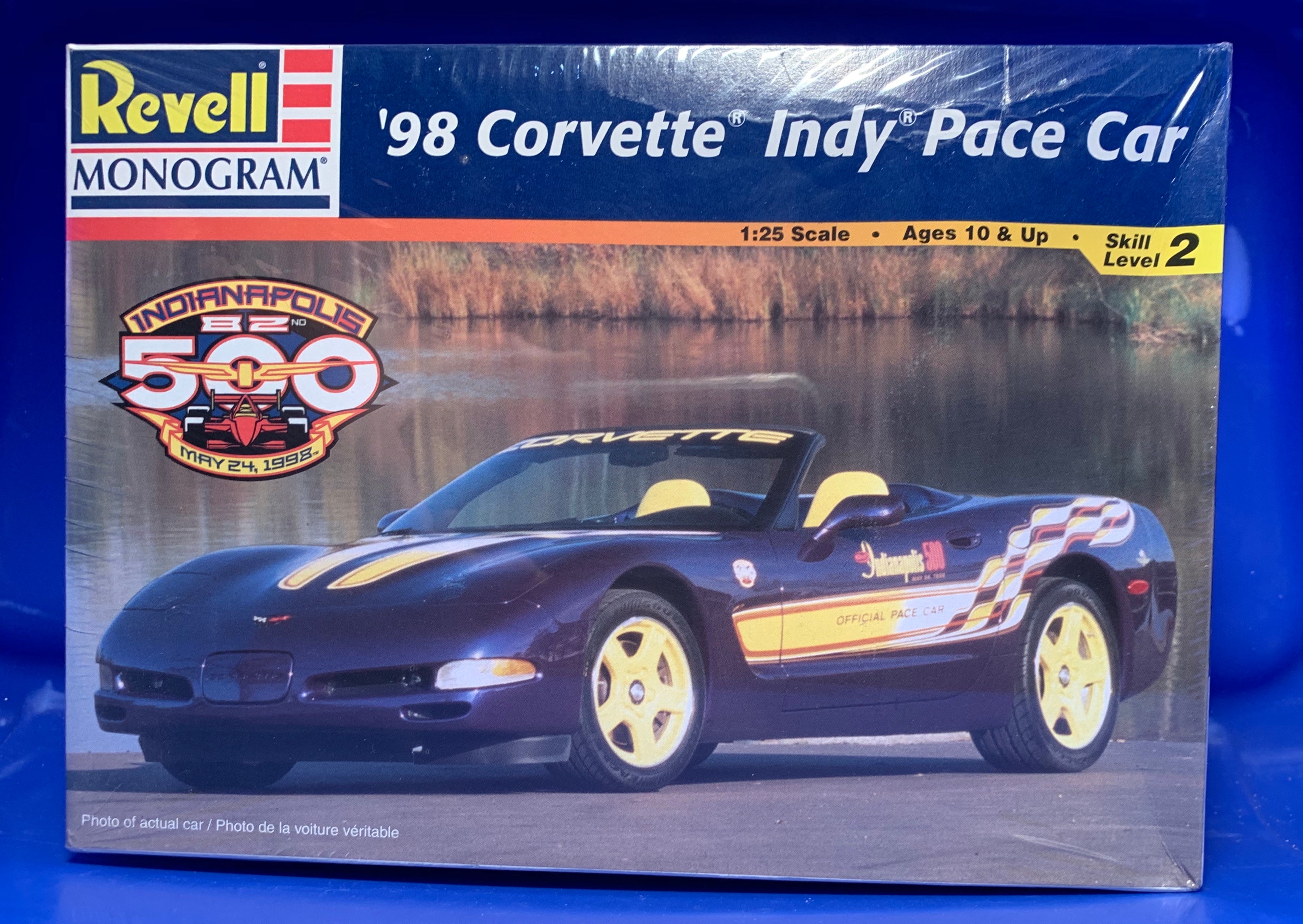 Corvette Indy Pace Car 1/16スケール MPC 1978 Corvette Indy Pace Car 1/16th Scale Un-Built