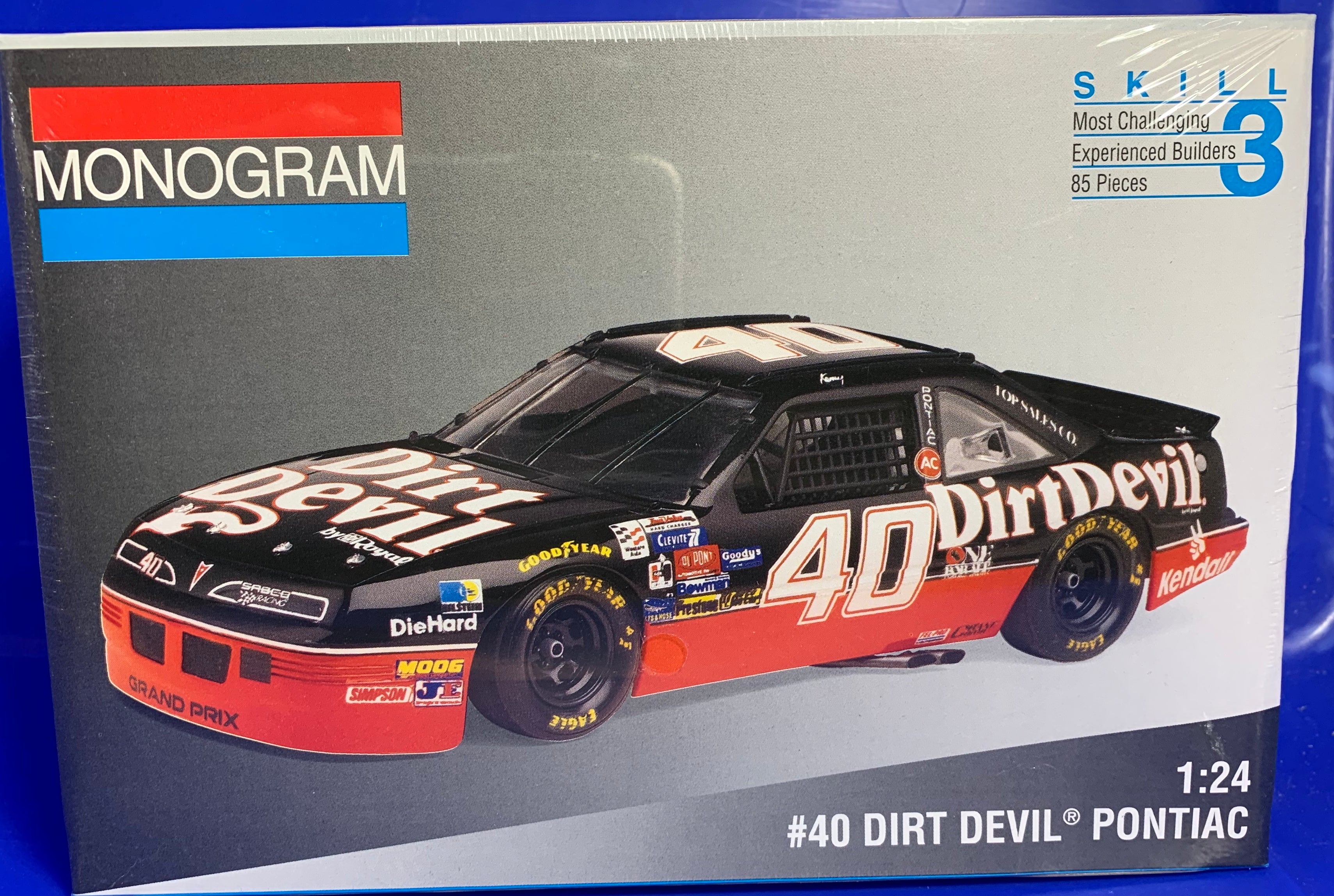 Wallace Kenny #40 Dirt Devil Pontiac 1/24 1994 Issue – J-BarHobbies