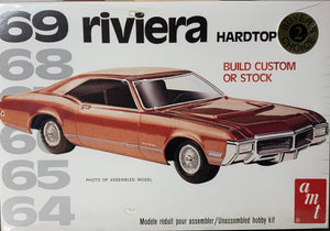 Riviera Buick 1969 Hardtop  1/25 1996 issue Build Custom or Stock