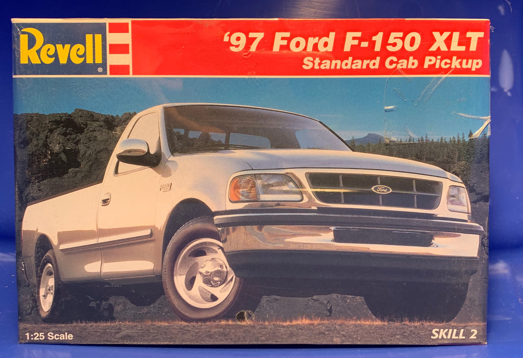 1997 Ford F-150 XLT Standard Cab Pickup 1/25  1997 Issue