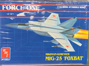 Force One Mig-25  1/144