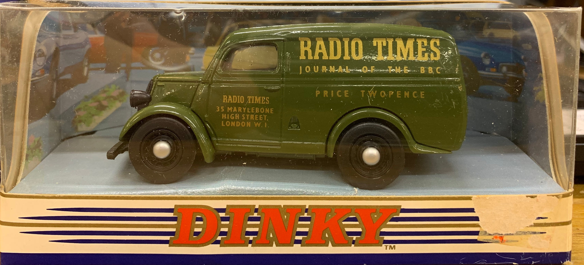 Morris 10 CWT Van 'Have a Capstan' 0465 G-2a (1959) - Dinky Toys Morris 10 CWT Van 'Have a Capstan' 0465 G-2a (1959) - Dinky Toys
