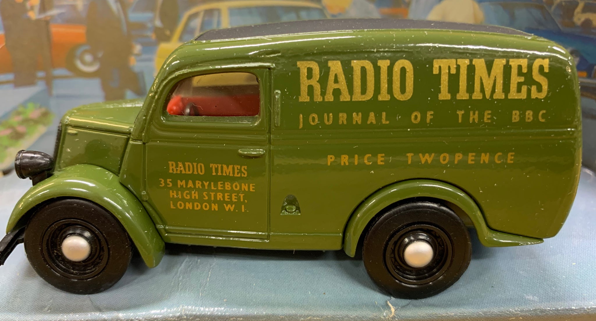 Dinky Toys - 1:50 - Dinky Toys #465 - Morris 10 CWT Bestelwagen 'Have a CAPSTAN Dinky Toys - 1:50 - Dinky Toys #465 - Morris 10 CWT Bestelwagen 'Have a CAPSTAN