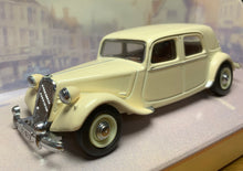 Load image into Gallery viewer, Dinky Item DY-22B 1952 Citroen 15 CV White 1/43