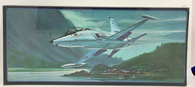 Fighter-Trainer Northrop F-5B 1/72  1968 ISSUE