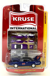 1970 Plymouth Superbird 1/64, 