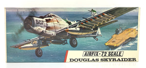 Douglas Skyraider 1/72  1968 ISSUE