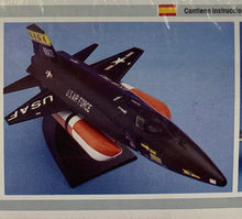 Load image into Gallery viewer, B-52 with X-15 Experimental Aircraft, 1/72  1987 Issue