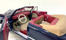 Load image into Gallery viewer, 1949 Ford Convertible 1/24