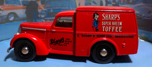 Dinky Item DY-8 1948 Commer 8 CWT Van "Sharp's Super-Kreem Toffee" 1/43