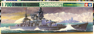 German Battlecruiser Scharnhorst Water Line Series  1/700 1975 ISSUE