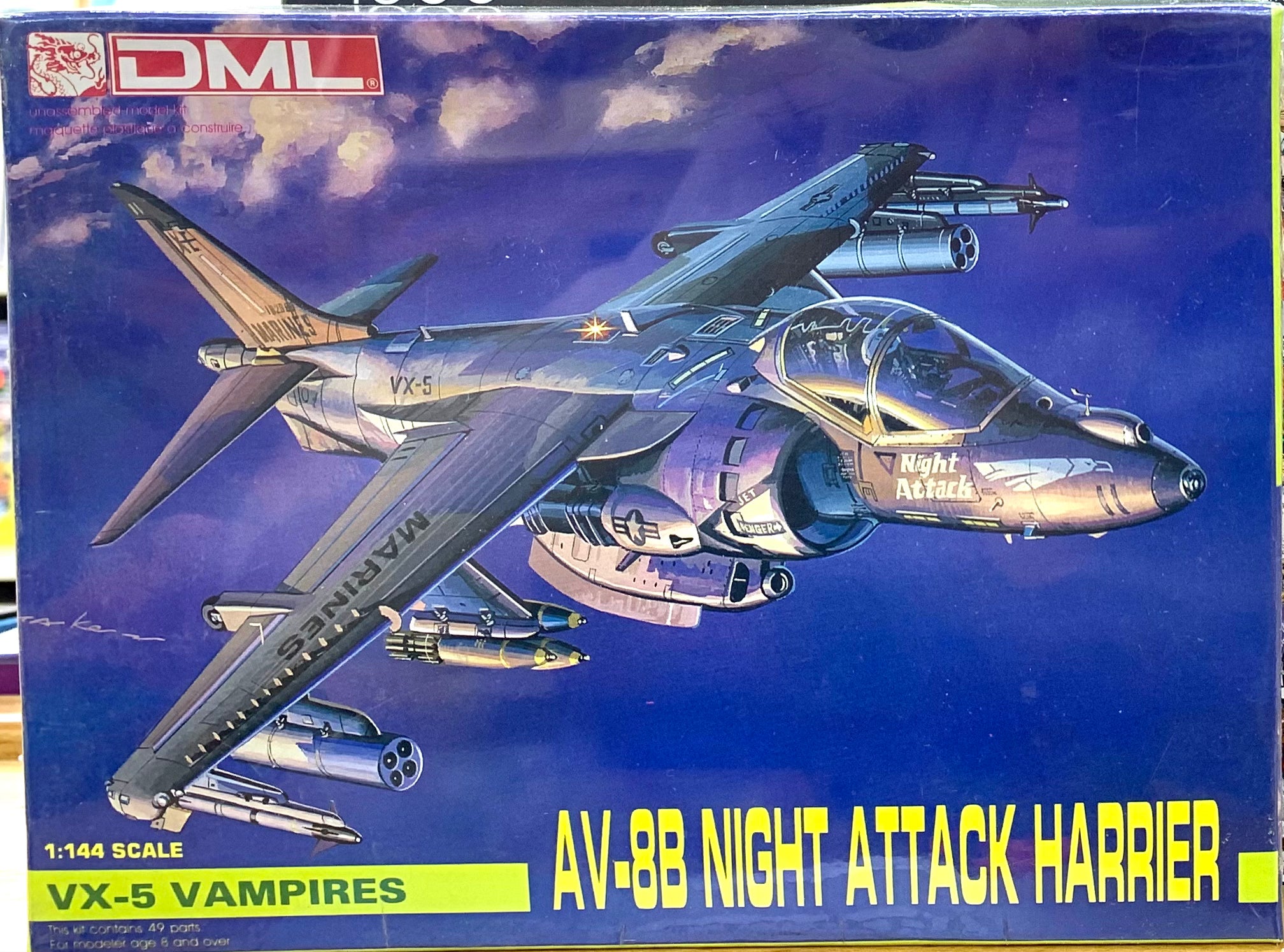 VX-5 Vampires AV-8B Night Attack Harrier 1/144 1990 ISSUE – J